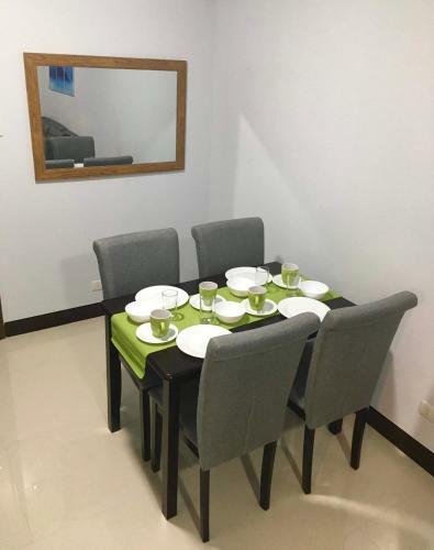 Hostal F-10c Parkside Villas