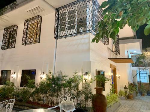 Courtyard Hotel