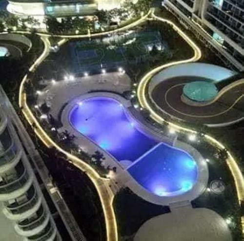 Apartamento Azure Man Made Beach Near Airport
