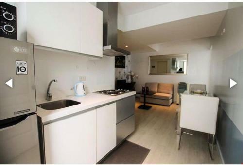 Apartamento Azure Man Made Beach Near Airport