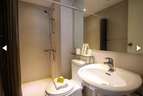 Apartamento Azure Man Made Beach Near Airport