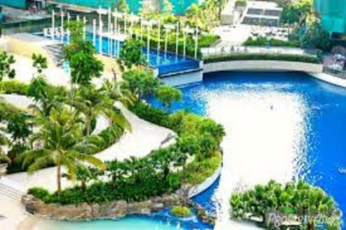 Apartamento Azure Man Made Beach Near Airport