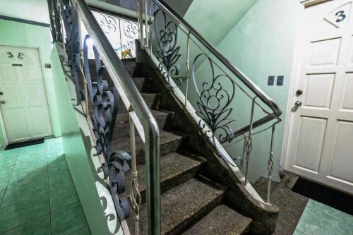 Hostal Bing's Place
