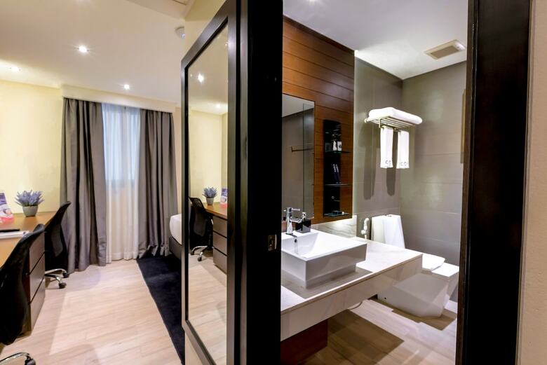 Coro Hotel