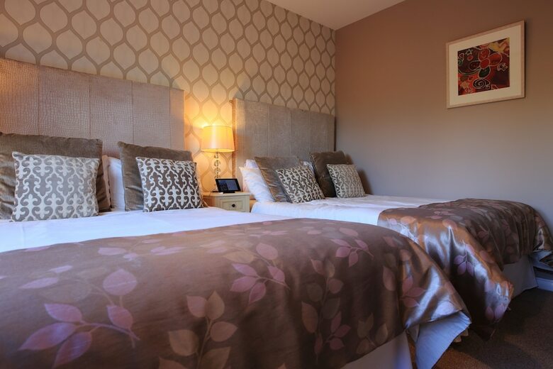 Elagh View Bed & Breakfast