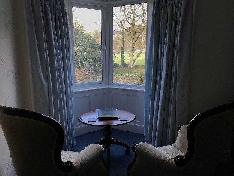 Hostal Crow How Country Guest House