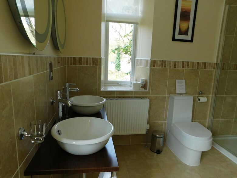 Hostal Crow How Country Guest House