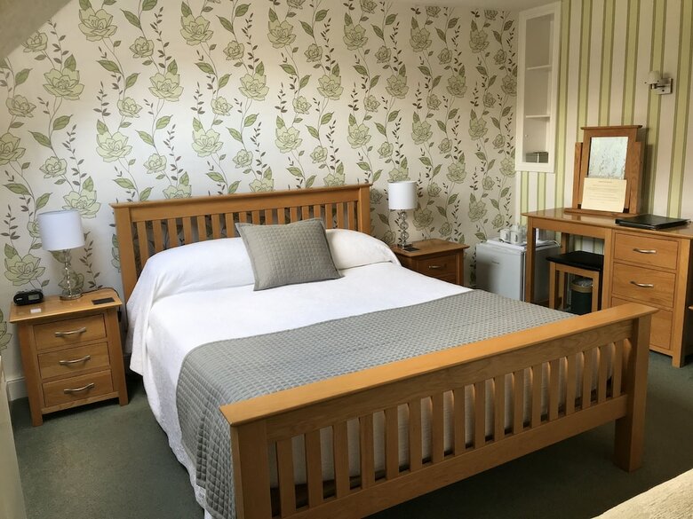 Hostal Crow How Country Guest House