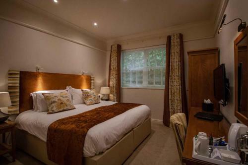 Briery Wood Hotel