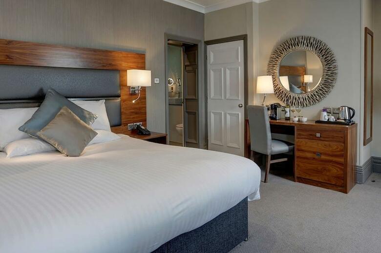Best Western Chilworth Manor Hotel