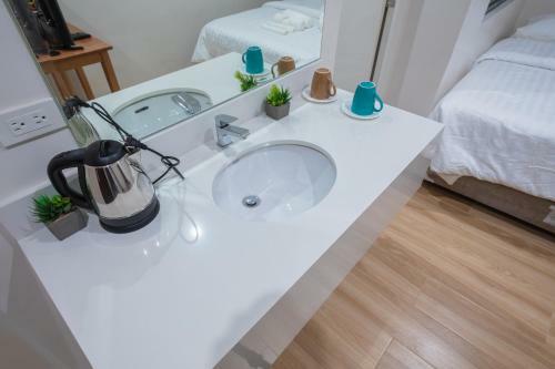 Hotel Arceli's Place - Near Bgc