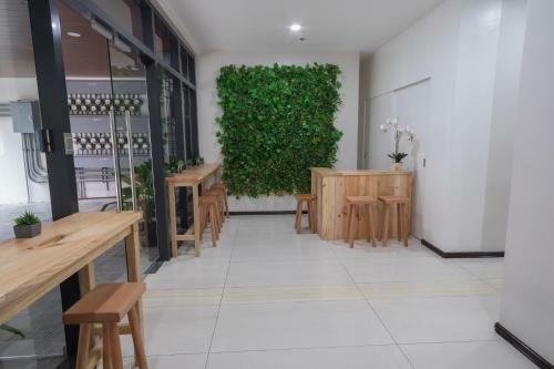 Hotel Arceli's Place - Near Bgc