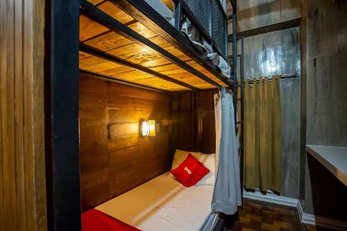 Hotel Oyo 821 Connector Hostel