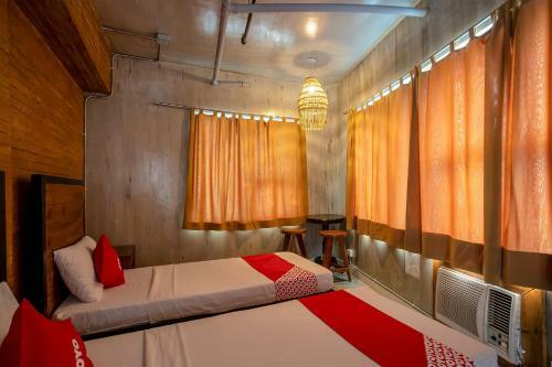 Hotel Oyo 821 Connector Hostel