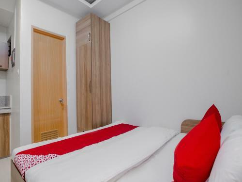 Hotel Vaccinated Staff - Oyo 605 The Quarters
