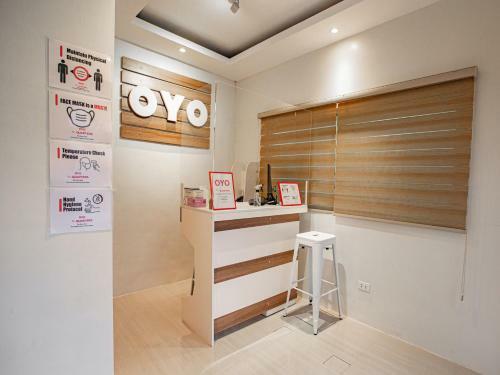 Hotel Vaccinated Staff - Oyo 605 The Quarters