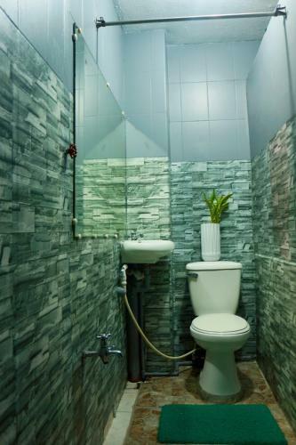 Albergue E Transient