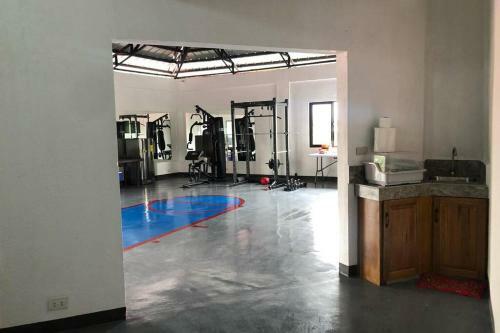 Apartamento Sterling Homes In Las Pinas - 16 Rooms