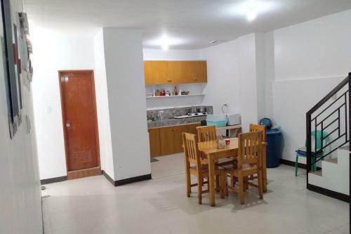 Apartamento Sterling Homes In Las Pinas - 16 Rooms