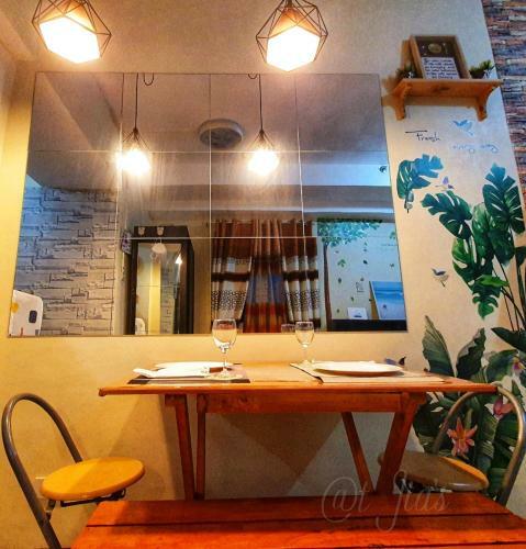 Jia's Staycation
