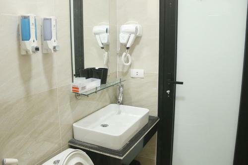 Hotel Kh�ch S?n Ph??ng Nam