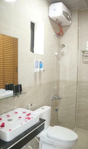 Hotel Kh�ch S?n Ph??ng Nam