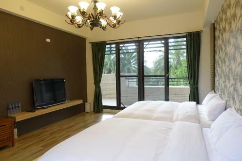 Dawn Redwood Villa