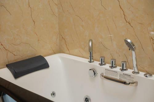 C?m B�nh Hotel
