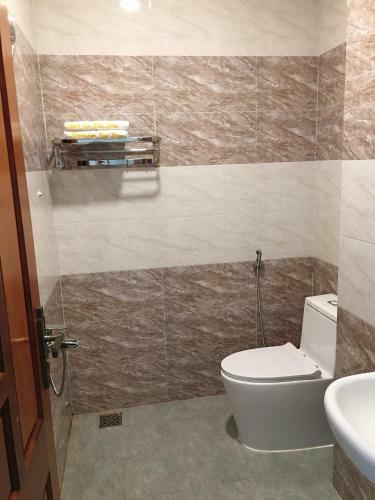 Kh?i Ho�n Hotel