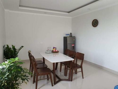 Minh Manh Hotel 2