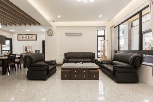 Village Chief House Ll