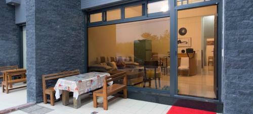 Puli Sunshine B&B
