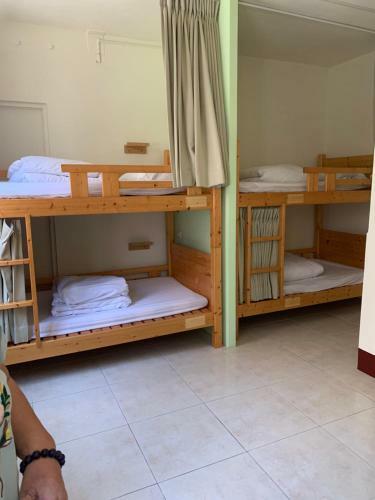 Forever Happiness Hostel