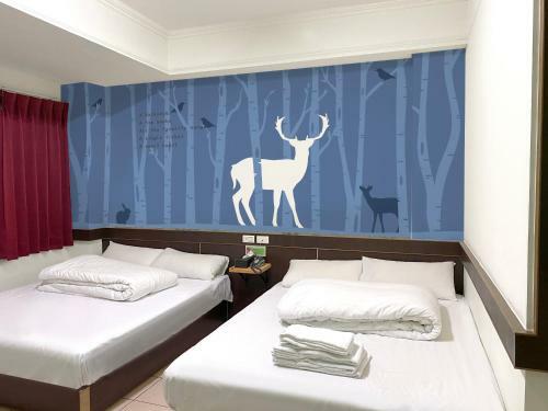 Forever Happiness Hostel