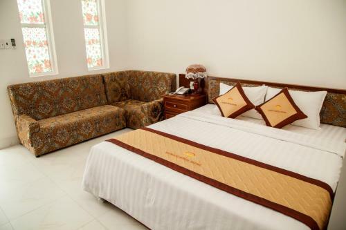 Satraco Royal Hotel