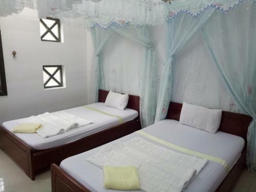 Hostal Quang Nam Guest
