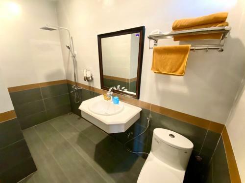 Hotel Kh�ch S?n Ho�ng Gia