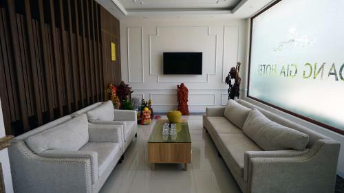 Hotel Kh�ch S?n Ho�ng Gia II