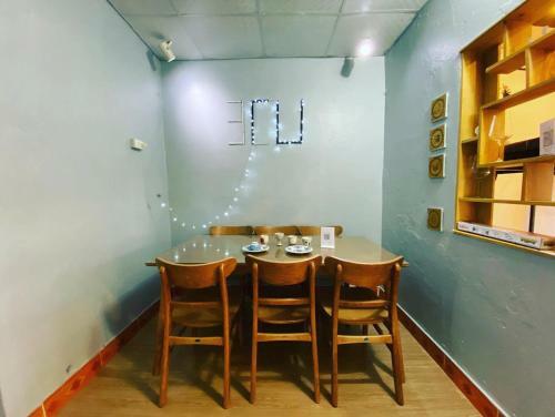 Bed & Breakfast 3cuhomestay