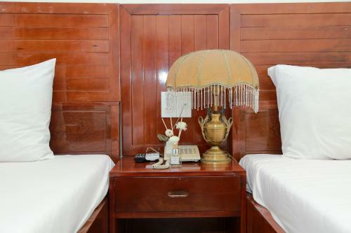 T�n Ho�ng Gia Hotel