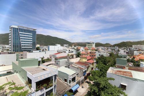 T�n Ho�ng Gia Hotel