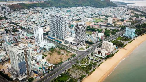 Beach View Luxury Apartment Vanila Flc Qn