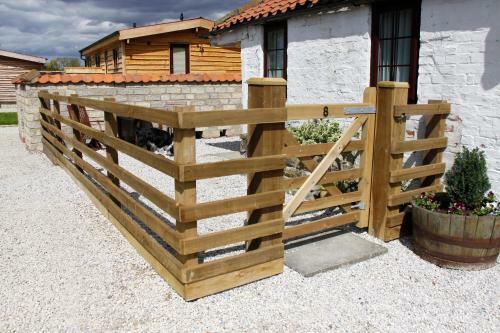 Hostal Barker Stakes Farm