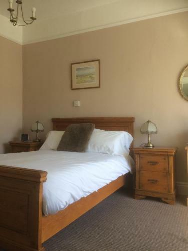 Hostal Bridgefoot Guest House