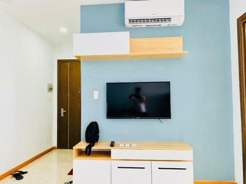 Three Bedroom Apartment With Sea View