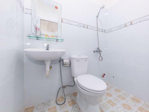 Hotel Oyo 808 Hoang Lan