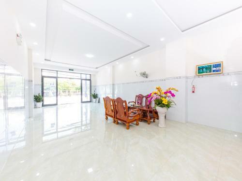 Hotel Oyo 808 Hoang Lan