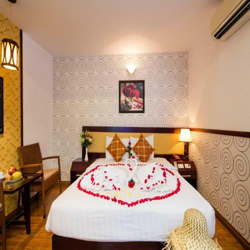 King Town Hotel