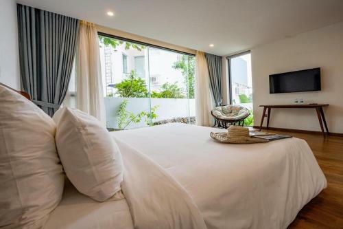 The Beachfront Ocean View Villa Nha Trang