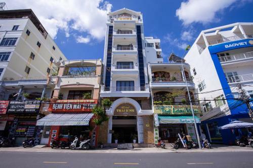 Hotel Kh�ch S?n Th�i B�nh